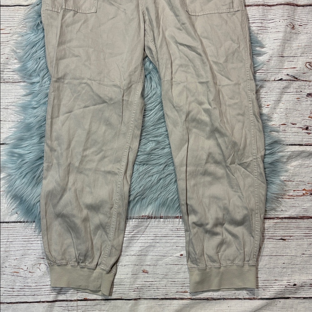 Faherty Linen Blend High Rise Arlie Day Pant In Stone - Picture 5 of 9